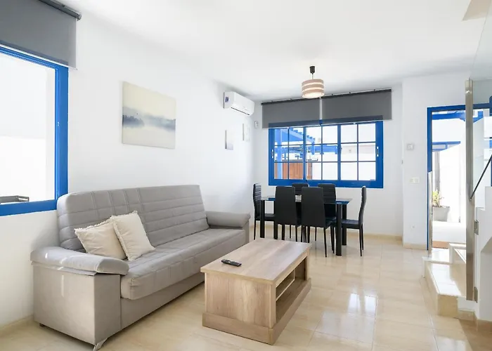 O Nautico Laxe בית נופש *